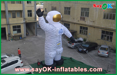 Inflatable Advertising Characters 4m Oxford Cloth Outdoor Holiday Inflatables White Spaceman For Advertising